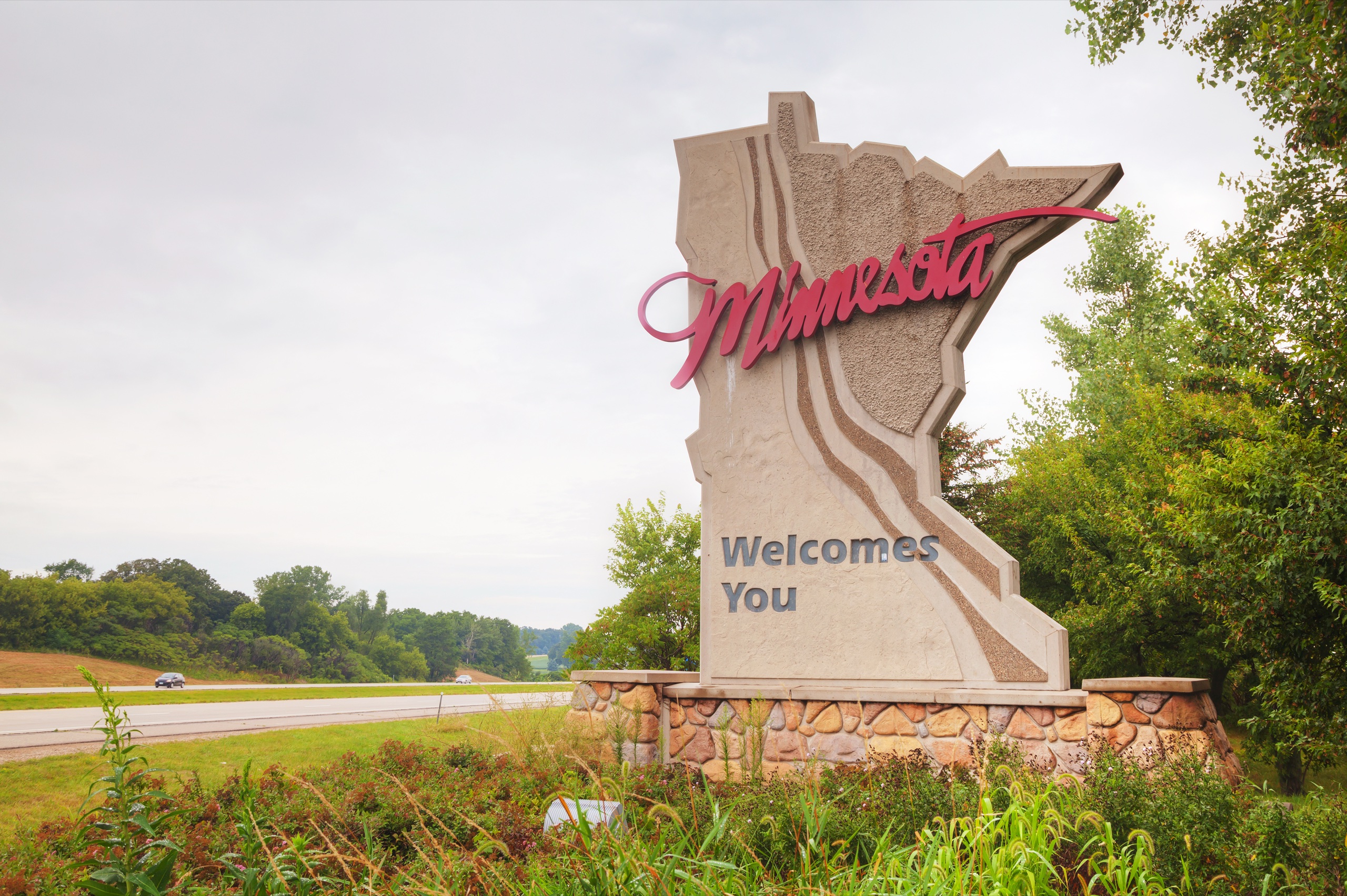 Minnesota Welcomes You highway sign